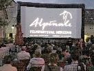 Die 25. ALPINALE wird wieder professionelle und  nichtprofessionelle Filmschaffende aus ganz Europa zusammenzubringen und hoffentlich viel Publikum dabei begeistern Die 25. ALPINALE wird wieder professionelle und  nichtprofessionelle Filmschaffende aus ganz Europa zusammenzubringen und hoffentlich viel Publikum dabei begeistern