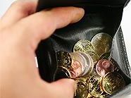 Die Diebe hatten es auf die Geldbörse eines Gasts abgesehen. Die Diebe hatten es auf die Geldbörse eines Gasts abgesehen.