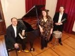 "Vocal Jazz Trio" mit Sabine Raidt (Vocal), Klaus Raidt (E-Piano) und Pit Martinelli (Drums). "Vocal Jazz Trio" mit Sabine Raidt (Vocal), Klaus Raidt (E-Piano) und Pit Martinelli (Drums).