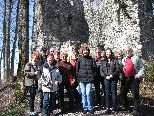 Autoren des Lorünser Literaturkreises "Klopfzeichen" erwanderten sagenhafte Schauplätze Autoren des Lorünser Literaturkreises "Klopfzeichen" erwanderten sagenhafte Schauplätze