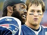 Fit für den Titel: Patriots Randy Moss und Tom Brady