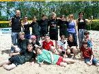 Die erfolgreichen Volleyballer mit den Trainern Toni und Barbara Kohler. Die erfolgreichen Volleyballer mit den Trainern Toni und Barbara Kohler.