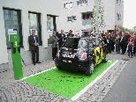 Eröffnung der ersten Strom-Tankstelle für Elektroautos im Leiblachtal vor der RAIBA in Hörbranz.