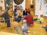 Für Kinder im Alter ab 6 Monaten mit Mama und/oder Papa, Oma, Opa,... Für Kinder im Alter ab 6 Monaten mit Mama und/oder Papa, Oma, Opa,...
