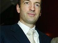 Christoph Dichand mit Frau Eva und seinem verstorbenen Vater Hans. Christoph Dichand mit Frau Eva und seinem verstorbenen Vater Hans.