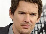 Ethan Hawke ist froh aber hätte weniger Sorgen um seine Karriere Ethan Hawke ist froh aber hätte weniger Sorgen um seine Karriere