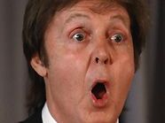 Geschüttelt nicht gerührt: Sir Paul McCartney wurde "durchgeschüttelt" Geschüttelt nicht gerührt: Sir Paul McCartney wurde "durchgeschüttelt"