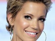 Sylvie hält sich lieber an das Motto 'Schuster, bleib bei deinen Leisten' Sylvie hält sich lieber an das Motto 'Schuster, bleib bei deinen Leisten'