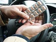 Der Verdächtige soll überdies mit Drogenersatz geahndelt haben. Der Verdächtige soll überdies mit Drogenersatz geahndelt haben.