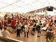Ehrenkapellmeister Otmar Eberle dirigierte den großen Gesamtchor in seiner Heimatgemeinde Ehrenkapellmeister Otmar Eberle dirigierte den großen Gesamtchor in seiner Heimatgemeinde
