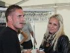 Goalgetter Peter Orosz mit Chiara der Freundin von Stefan Schwab im FCL-Vipklub.