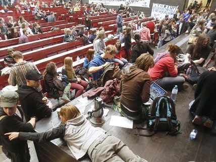 VIENNA.AT hat für alle Studenten einen Guide von den Studentenheimen in der City erstellt VIENNA.AT hat für alle Studenten einen Guide von den Studentenheimen in der City erstellt