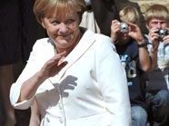 Das Buch war ein Abschiedsgeschenk ihres Ex-Regierungssprechers Wilhelm Ulrich Das Buch war ein Abschiedsgeschenk ihres Ex-Regierungssprechers Wilhelm Ulrich