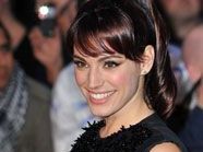 Die hübsche Kelly Brook tanzt sich den Liebeskummer von der Seele Die hübsche Kelly Brook tanzt sich den Liebeskummer von der Seele