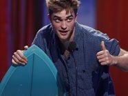 Ein Dutzend Auszeichnungen für Vampirromanze bei "Teen Choice Awards" Ein Dutzend Auszeichnungen für Vampirromanze bei "Teen Choice Awards"