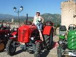Die Faszination mit den Oldtimer Traktoren Korsika zu erleben, erfasste alle Die Faszination mit den Oldtimer Traktoren Korsika zu erleben, erfasste alle