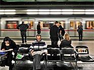 Bis dato ist der Einsatz der Nacht-U-Bahn durchaus erfolgsversprechend. Bis dato ist der Einsatz der Nacht-U-Bahn durchaus erfolgsversprechend.