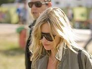 Kate Moss und Jamie Hince beim Glastonbury Festival Kate Moss und Jamie Hince beim Glastonbury Festival