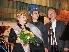 Der Obmann des Hohenweiler Kulturausschusses, Roland KNÜNZ (rechts), gratuliert den neuen "DIXIE-HOHEITEN 2011" Der Obmann des Hohenweiler Kulturausschusses, Roland KNÜNZ (rechts), gratuliert den neuen "DIXIE-HOHEITEN 2011"