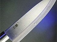 Ein 15-Jähriger muss sich wegen des Mordes an seinem Onkel verantworten. Ein 15-Jähriger muss sich wegen des Mordes an seinem Onkel verantworten.