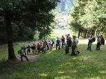 In Flurbegehungen zeigt Michael Machatschek vor Ort auf, worum es bei der Vorbeugung von Naturgefahren geht. In Flurbegehungen zeigt Michael Machatschek vor Ort auf, worum es bei der Vorbeugung von Naturgefahren geht.