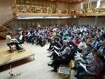 Mit großem Einsatz und Freude wurde beim Dekanatssingen geprobt. Mit großem Einsatz und Freude wurde beim Dekanatssingen geprobt.