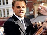 Noch mal gut gegangen: Leonardo DiCaprio (36) ist knapp einer Flugzeugkatastrophe entkommen, als die Maschine, in der er saß, Probleme mit dem Motor bekam. Noch mal gut gegangen: Leonardo DiCaprio (36) ist knapp einer Flugzeugkatastrophe entkommen, als die Maschine, in der er saß, Probleme mit dem Motor bekam.