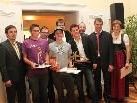 v.l.: Innungsmeister Roman Moosbrugger, Kurt Küng, Joachim Entner, Niklas Fend, Spartenobmann Bernhard Feigl, Jonas Metzler, Walter Nagel, Peter Felder mit Gattin. v.l.: Innungsmeister Roman Moosbrugger, Kurt Küng, Joachim Entner, Niklas Fend, Spartenobmann Bernhard Feigl, Jonas Metzler, Walter Nagel, Peter Felder mit Gattin.