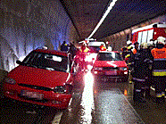 Auffahr-Unfall im Pfändertunnel