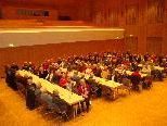 Der Fimabend im Ramschwagsaal war gut besucht. Der Fimabend im Ramschwagsaal war gut besucht.