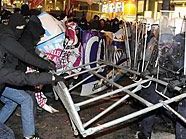 Die Ballveranstalter befürchten gewaltbereite Anarchos auf der Demo Die Ballveranstalter befürchten gewaltbereite Anarchos auf der Demo