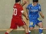 Dribblanski und Torjäger Murat Bekar glänzte auch in der Halle. Dribblanski und Torjäger Murat Bekar glänzte auch in der Halle.
