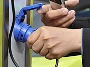 Bei insgesamt 126 Stellen kann man in Wien Strom für sein Auto "zapfen". Bei insgesamt 126 Stellen kann man in Wien Strom für sein Auto "zapfen".