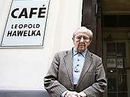 Das Cafe Hawelka hat ab sofort sieben Tage in der Woche geöffnet.