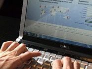 Facebook hält Einzug in die Polizeiarbeit. Facebook hält Einzug in die Polizeiarbeit.