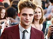 Robert Pattinson nimmt Beziehungen immer ernst. Robert Pattinson nimmt Beziehungen immer ernst.