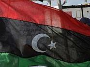 Auf der Botschaft von Libyen weht die alte Königsflagge, das Symbol der Rebellen.
