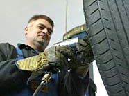 Der ÖAMTC rät, nicht zu früh auf Sommerreifen zu wechseln. Der ÖAMTC rät, nicht zu früh auf Sommerreifen zu wechseln.