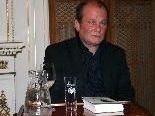 Bachmannpreisträger Peter Wawerzinek las in der Villa Falkenhorst. Bachmannpreisträger Peter Wawerzinek las in der Villa Falkenhorst.