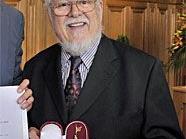 Bill Ramsey (re., mit Kulturstadtrat Andreas Mailath-Pokorny) bekam den Goldenen Rathausmann.