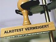 Der russische Botschaftsmitarbeiter verweigerte den Alkotest - er wurde angezeigt. Der russische Botschaftsmitarbeiter verweigerte den Alkotest - er wurde angezeigt.