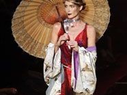 Ein Must-Have in diesem Sommer: Orientalische Regenschirme Ein Must-Have in diesem Sommer: Orientalische Regenschirme