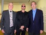 Hausherr Alwin Rohner mit Künstler Flatz und Kurator Rudolf Sagmeister Hausherr Alwin Rohner mit Künstler Flatz und Kurator Rudolf Sagmeister