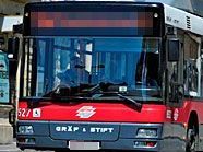 Noch immer weiß man nicht, durch welche Substanz der 19-Jährige in einem Linienbus verletzt wurde. Noch immer weiß man nicht, durch welche Substanz der 19-Jährige in einem Linienbus verletzt wurde.