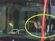 Ob das Schläfchen des Busfahrers gemütlich war oder nicht, war nicht zu eruieren.