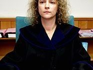 Richterin Sonja Weis musste den Prozess im Mordfall Stefanie P. unterbrechen. Richterin Sonja Weis musste den Prozess im Mordfall Stefanie P. unterbrechen.