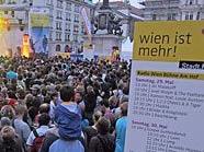 Tausende waren beim Wiener Stadtfest mit dabei. Zum Abschluss drehten auch die ÖVP-Größen eine Runde.
