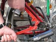 Zwei Fahrraddiebe wurden in 1050 Wien auf frischer Tat ertappt. (Symbolbild) Zwei Fahrraddiebe wurden in 1050 Wien auf frischer Tat ertappt. (Symbolbild)