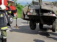 Bei dem Unfall mit dem Heeres-Pinzgauer wurden sechs Meneschen verletzt. Bei dem Unfall mit dem Heeres-Pinzgauer wurden sechs Meneschen verletzt.
