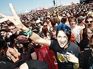 Das Wetter beim Nova Rock 2011 ist geradezu perfekt - die Stimmung auch.